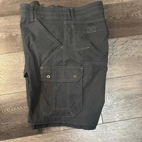 Kuhl Renegade Stealth Convertible Mens 34x30 Grey Zip Off Hiking Cargo Shorts - Picture 15 of 16